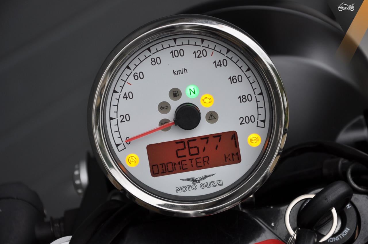 Moto Guzzi V9 Bobber A2 Nette en complete motor