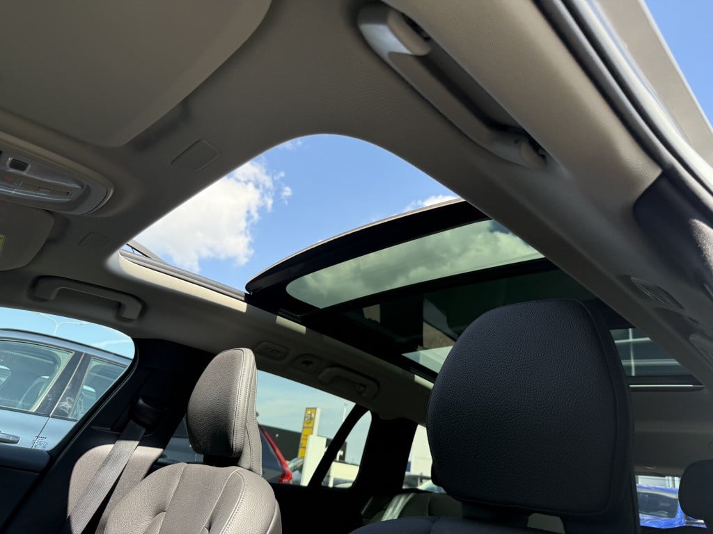 Volvo V60 v60 t6 twin engine awd plus dark