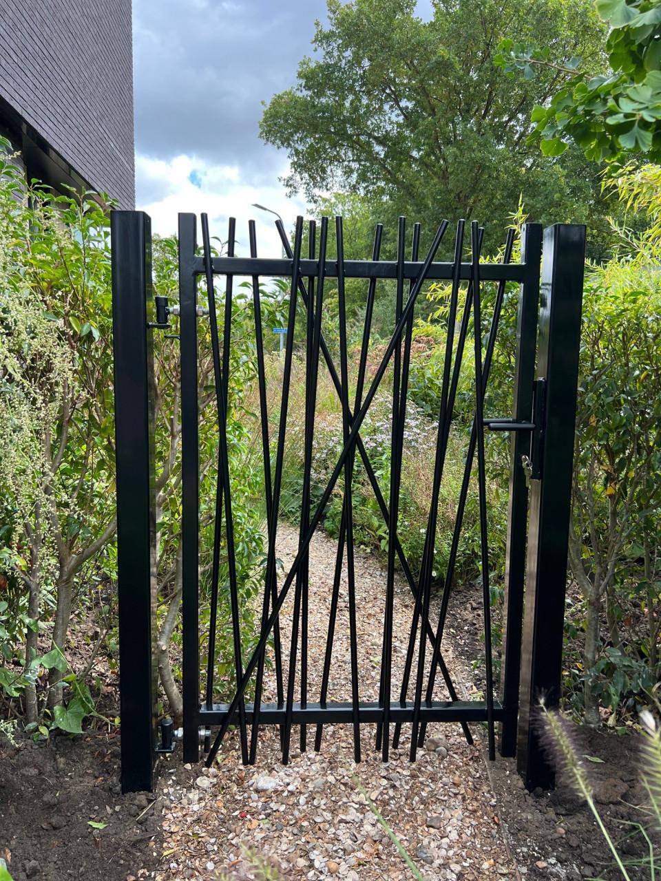 Tuinpoorten - Sierhekwerken en Inrijpoorten.