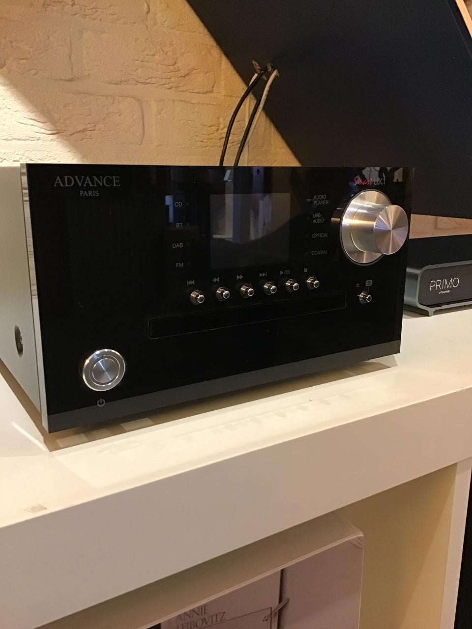 Advance UX1 streamer & cd speler in één compact apparaat