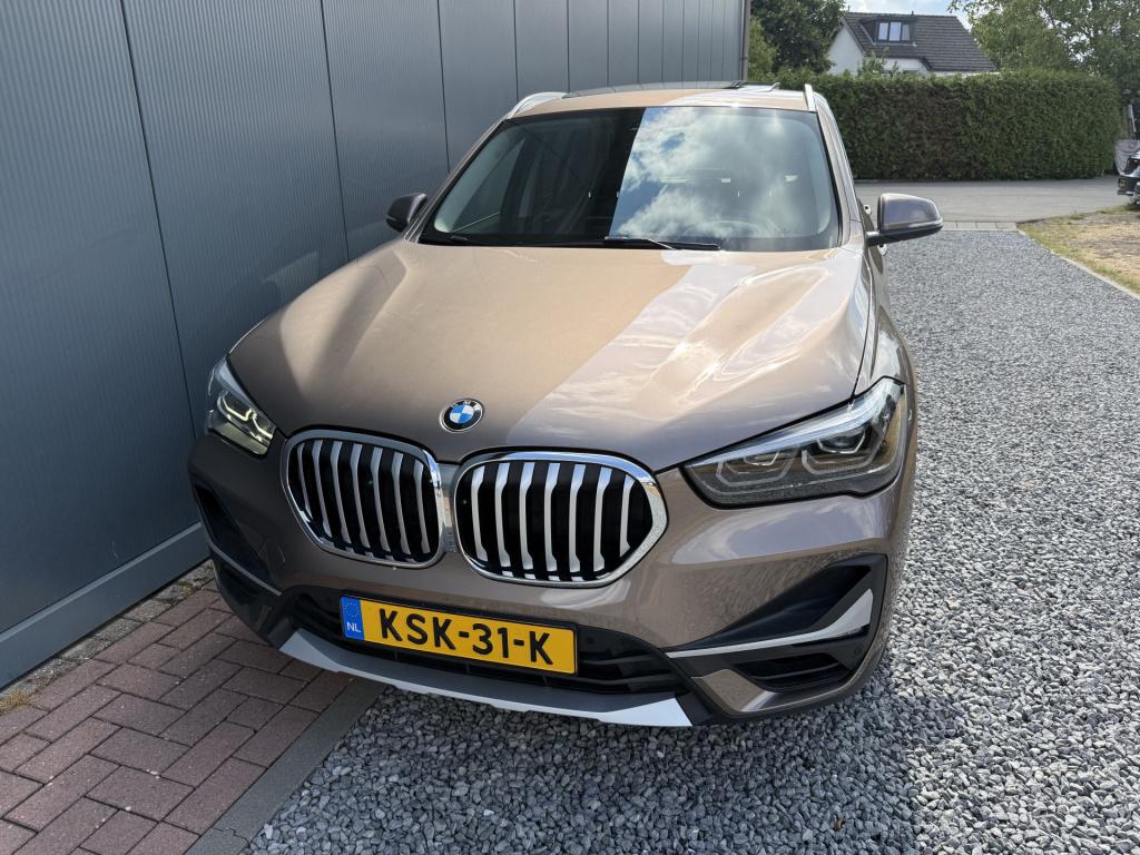 BMW X1 sdrive20i automaat high executive