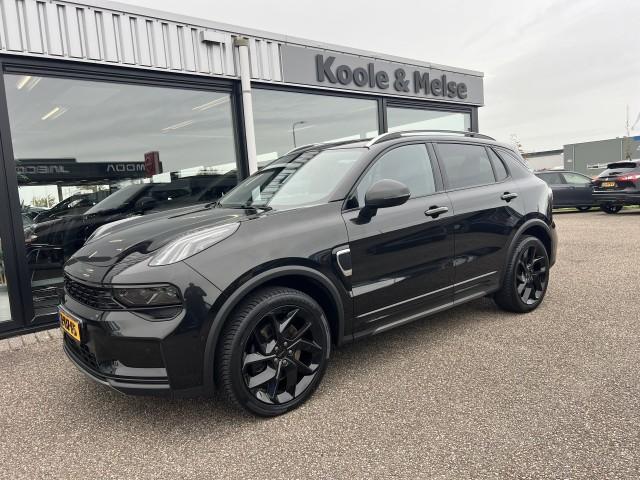 Lynk & Co 01 1.5 261pk phev 7dcth , black edition , panodak , adaptive cc ,