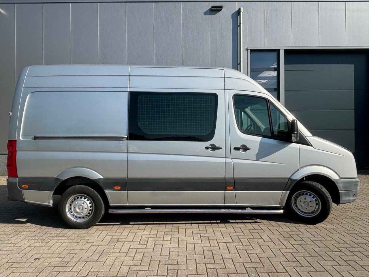 Volkswagen Crafter 28 2.5 TDI L2H2- 212.140Km