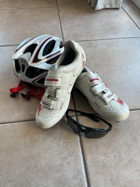 Fiets helm en schoenen