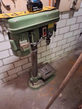 Kolom boormachine