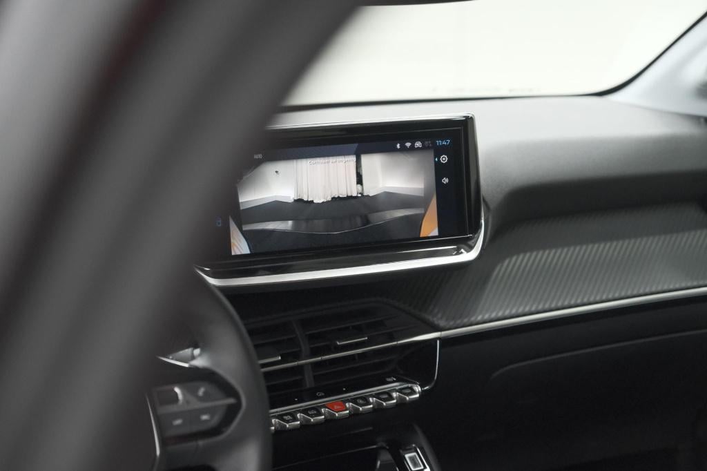 Peugeot 208 puretech 100 allure | camera | navigatie | parkeersensoren | ap