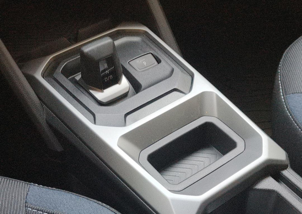 Dacia Duster 1.6 hybrid 140 journey