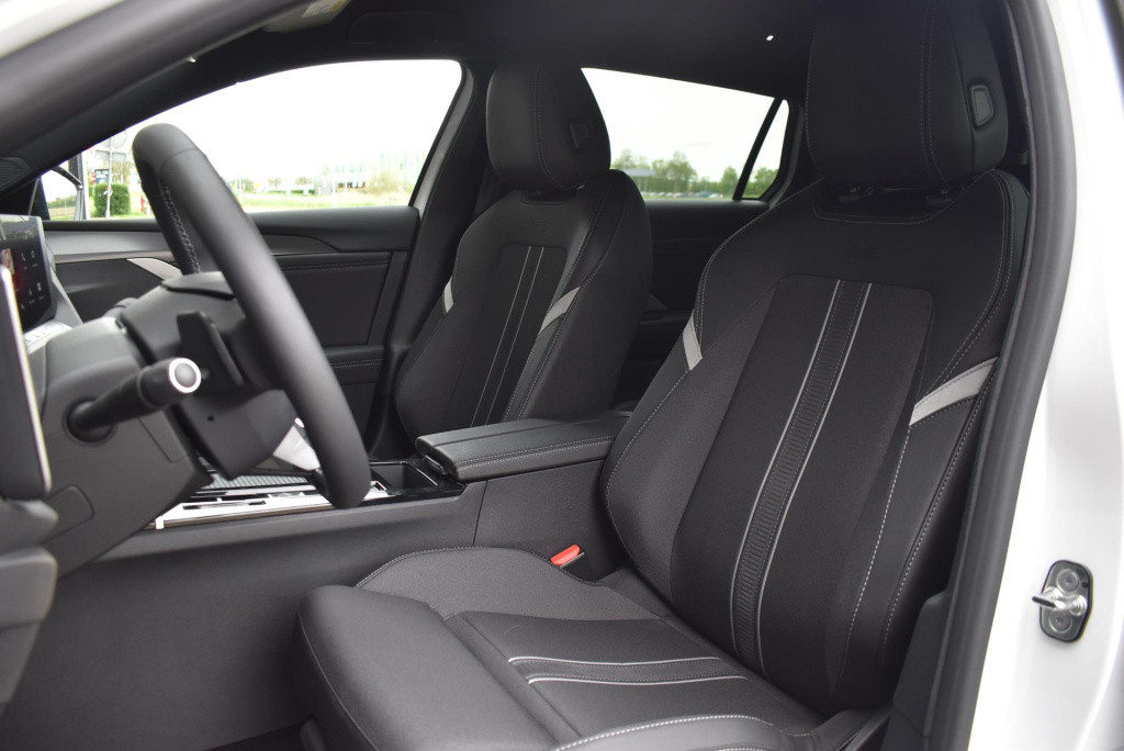 Opel Astra sports tourer 1.2 gs line automaat || van mossel voorraadvoordee