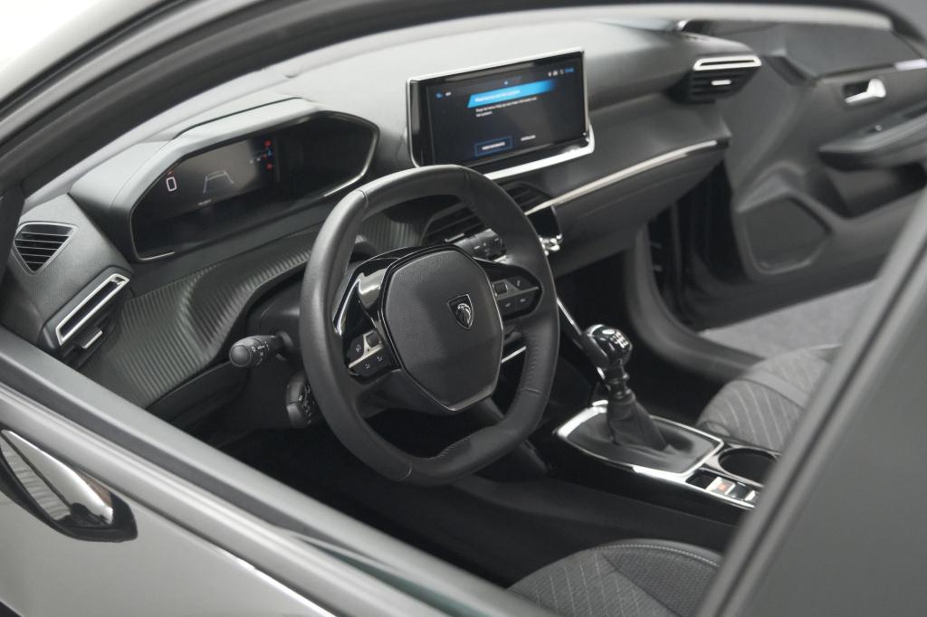 Peugeot 208 puretech 100 allure | apple carplay | parkeersensoren | climate