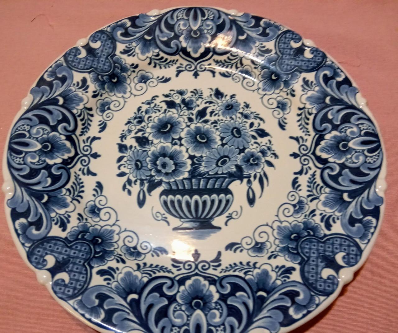 Pracht oud Delfts wandbord. Genummerd