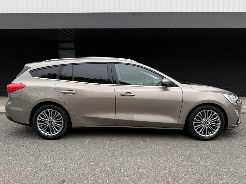 Ford Focus wagon 1.0 ecoboost titanium business - veel opties! -