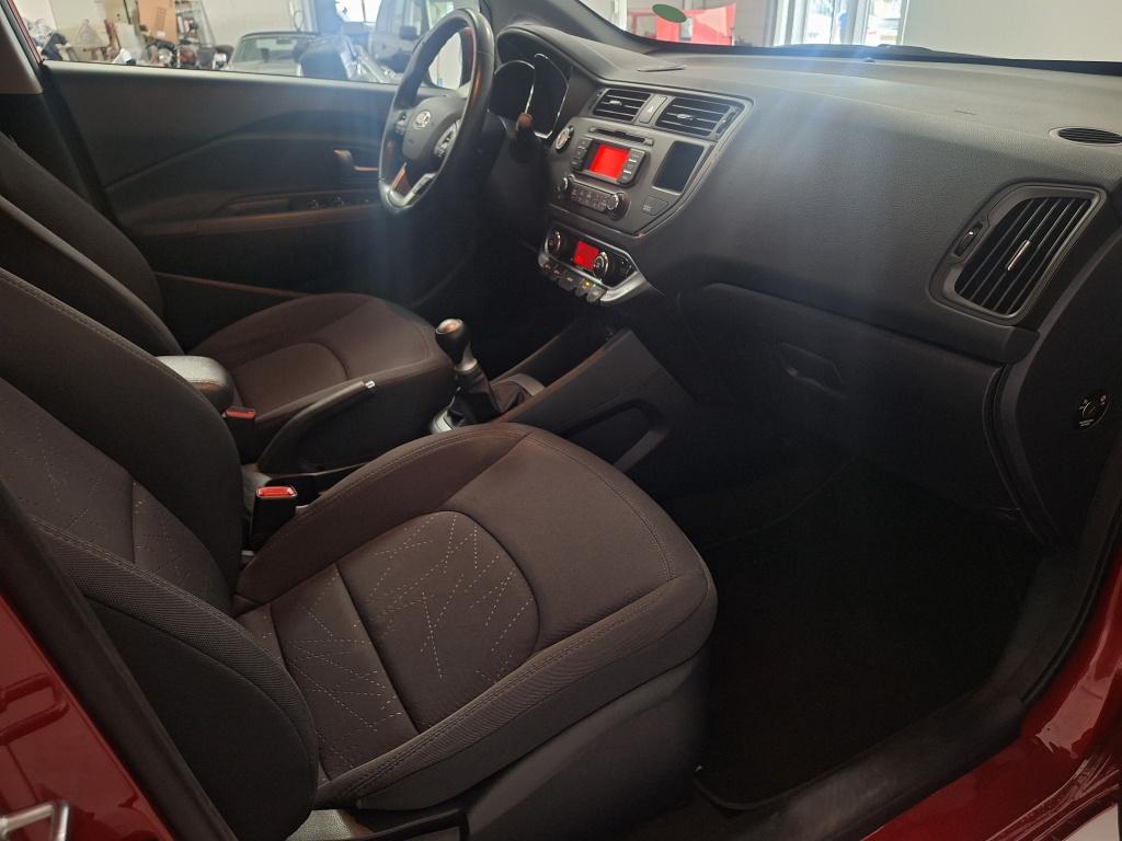 Kia Rio 1.2 cvvt executiveline | key-less | climate control