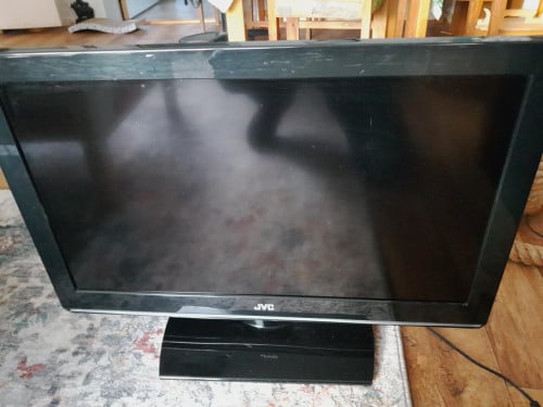 TE koop in Vlissingen; oude JVC televisie met 80cm diagonaal b