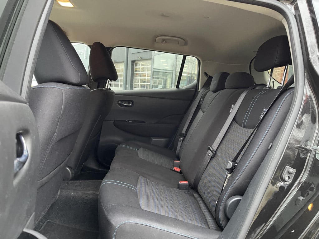 Nissan Leaf n-connecta 40 kwh | navigatie | 360° camera | apple carplay/and