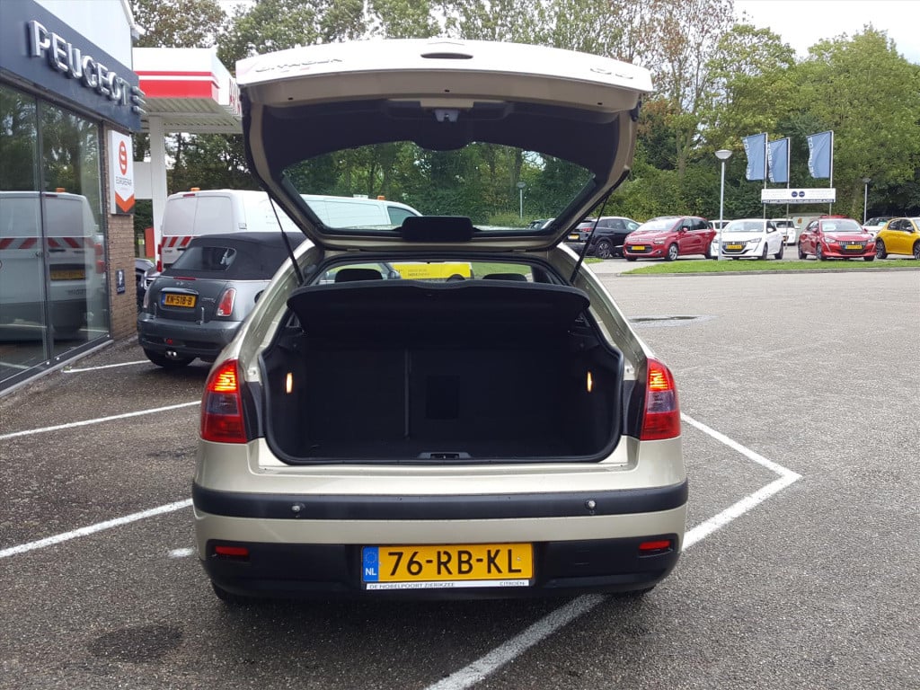 Citroen C5 2.0 16v ligne prestige cruise & climate control | parkeersensore