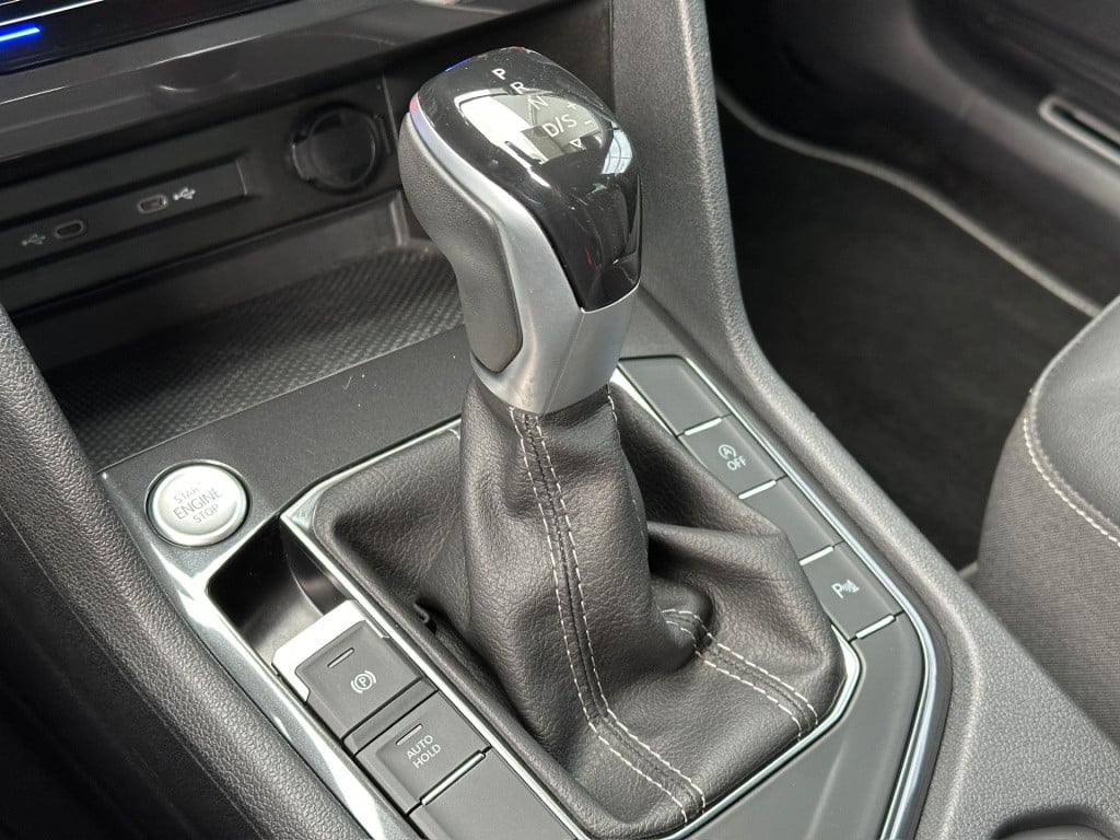 Volkswagen Tiguan Allspace 1.5 tsi 150pk dsg r-line | black line | trekhaak
