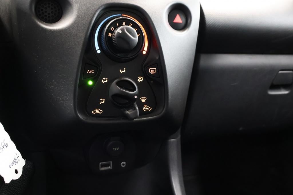 Toyota Aygo 1.0 vvt-i x-fun