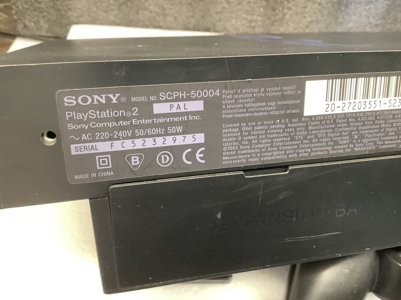 PlayStation 2 met 1 controller en 3 spellen GTA 4 + Pitfall.