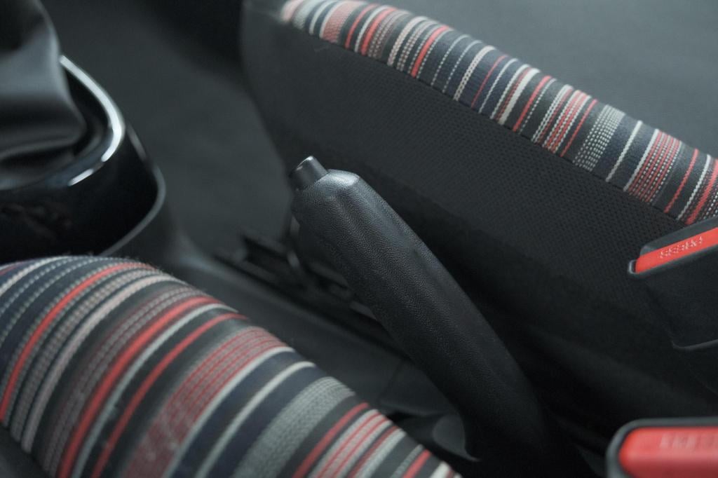 Citroen C1 1.0 vti feel | airco | bluetooth radio | getint glas | 5 deurs