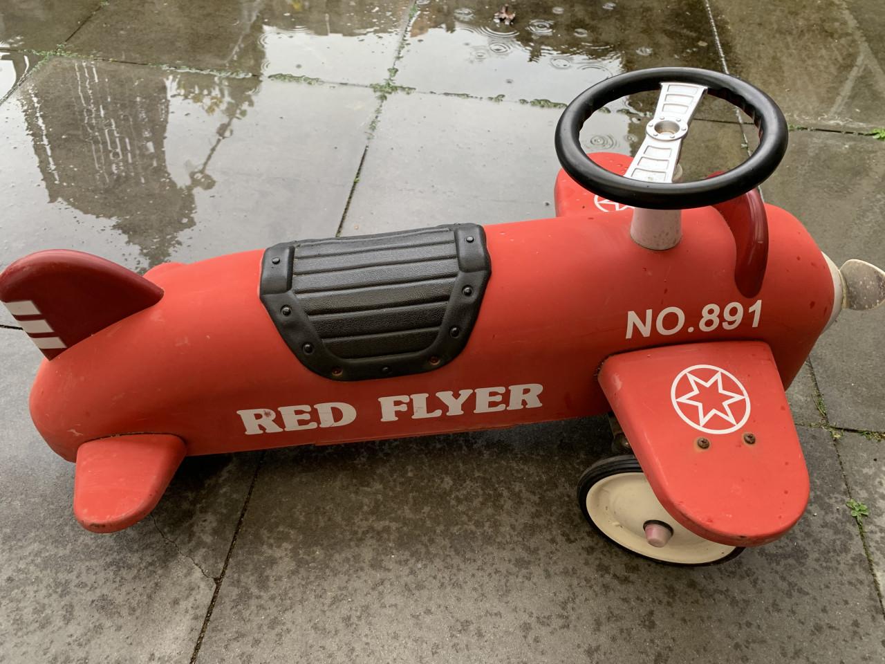 Retro Red flyer loop auto