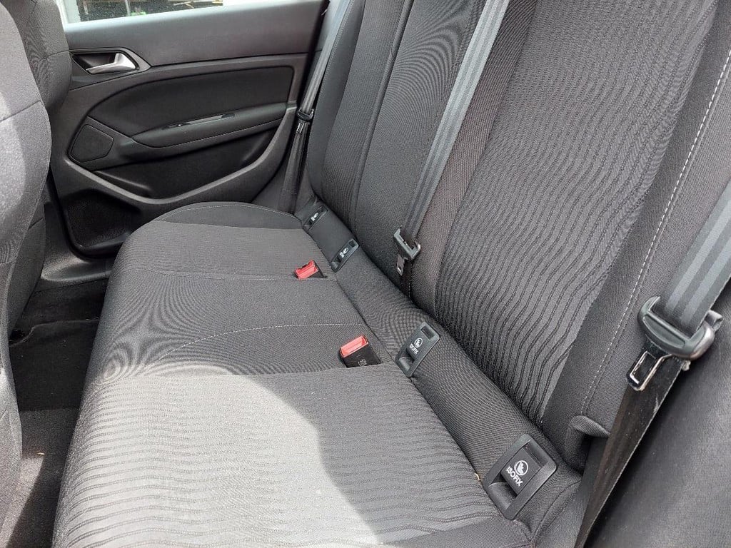 Peugeot 308 1.2 puretech active | navi | park.sens | climate control