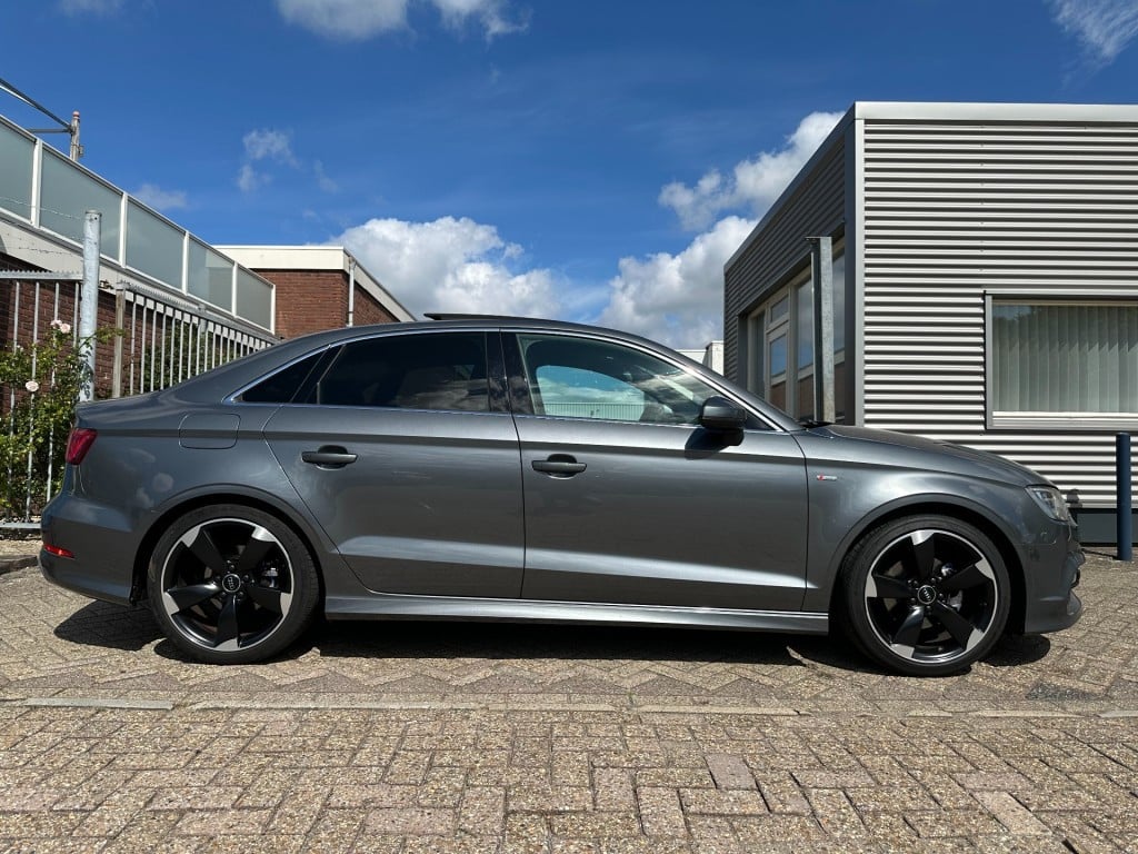 Audi A3 1.4 tfsi pro line plus 3x s-line pano trekhaak mmi plus acc + blis
