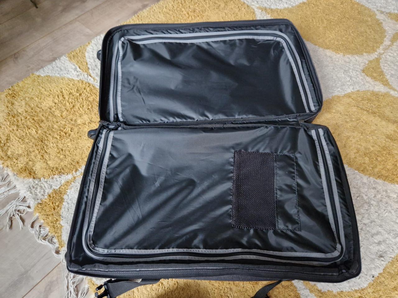 Eastpak Koffer Tranverz maat L