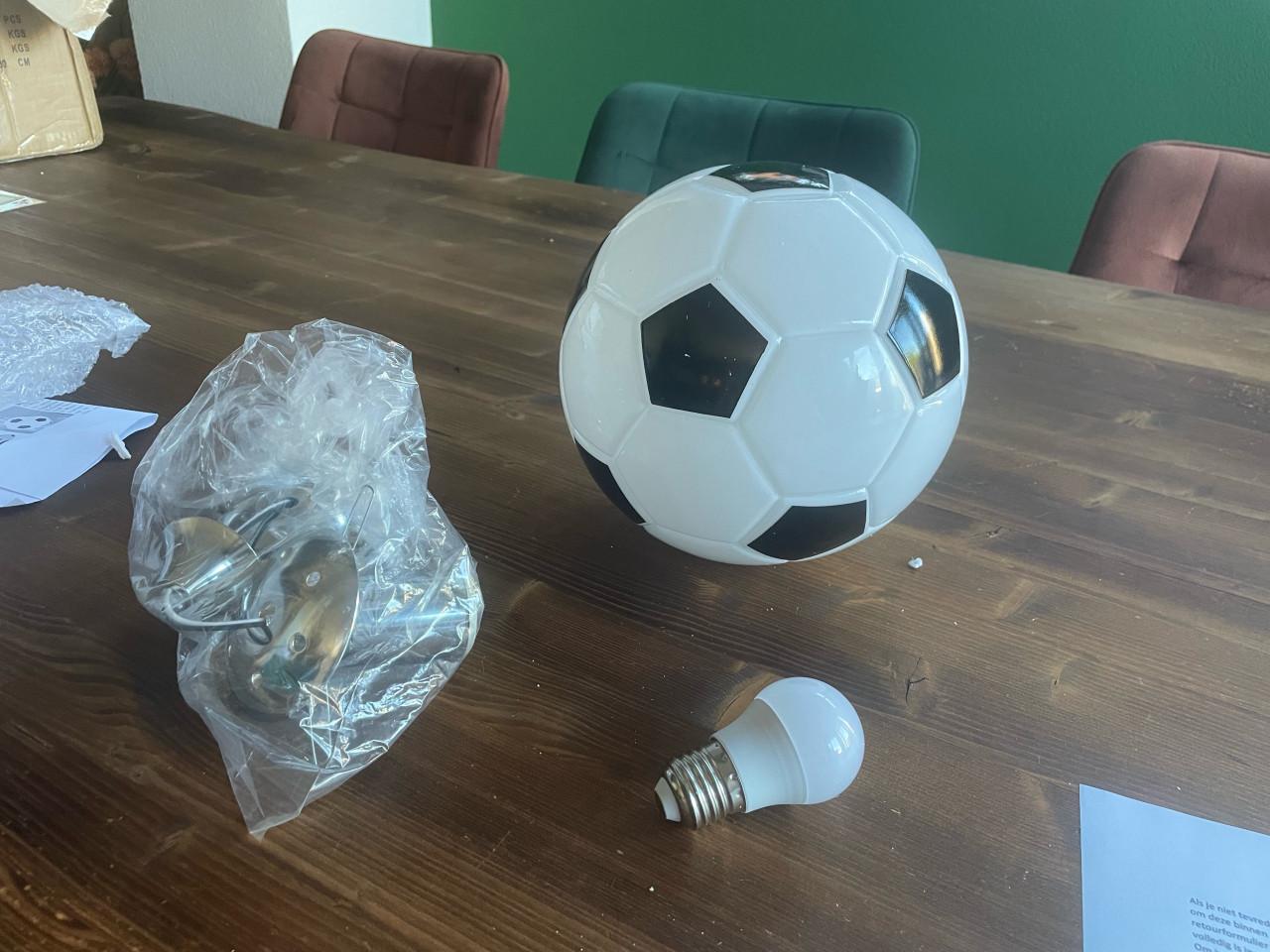 Leuke voetbal lamp nieuw!