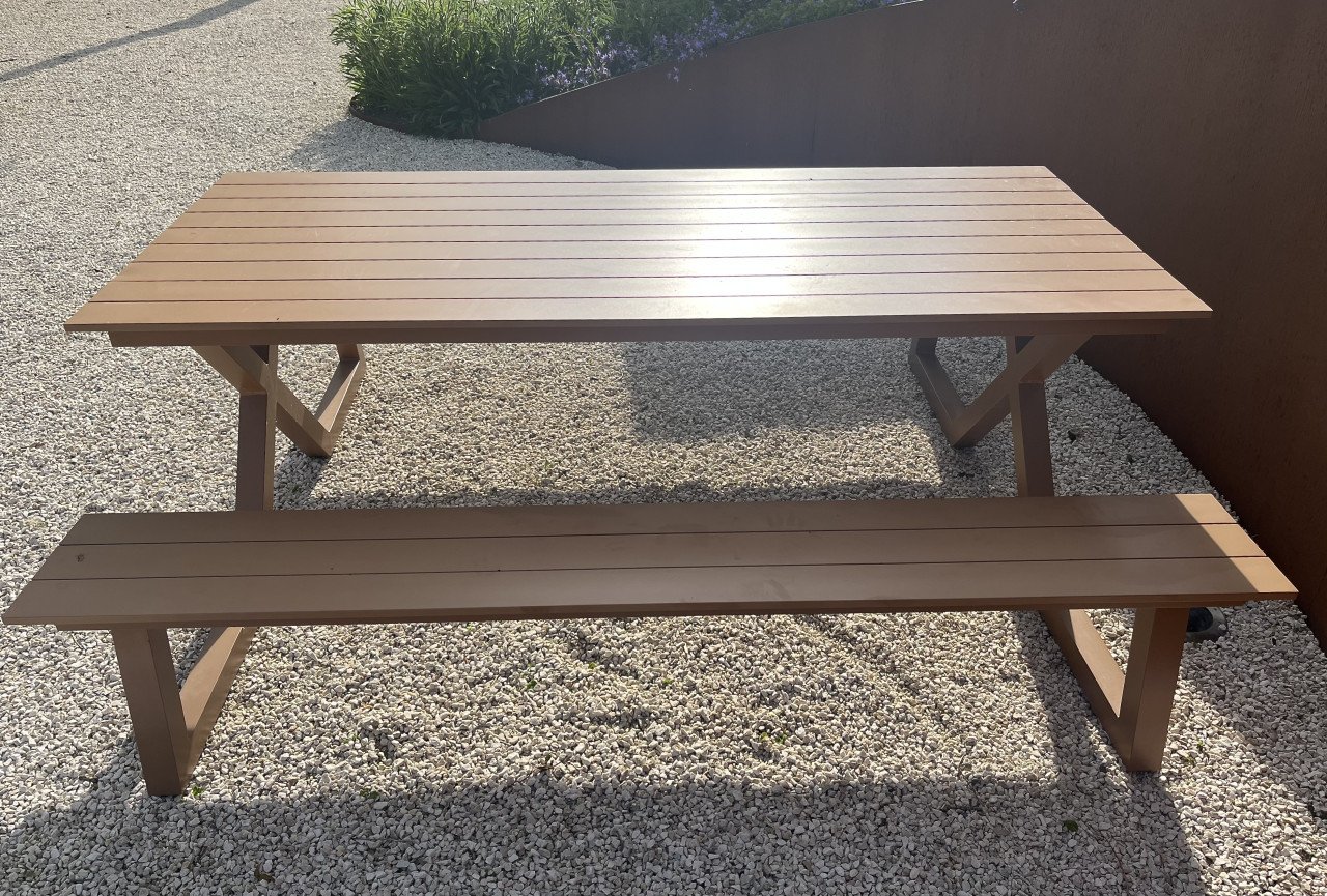 Mundo picknicktafel in pumpkin aluminium - L 200 x B 174 x H 75 cm