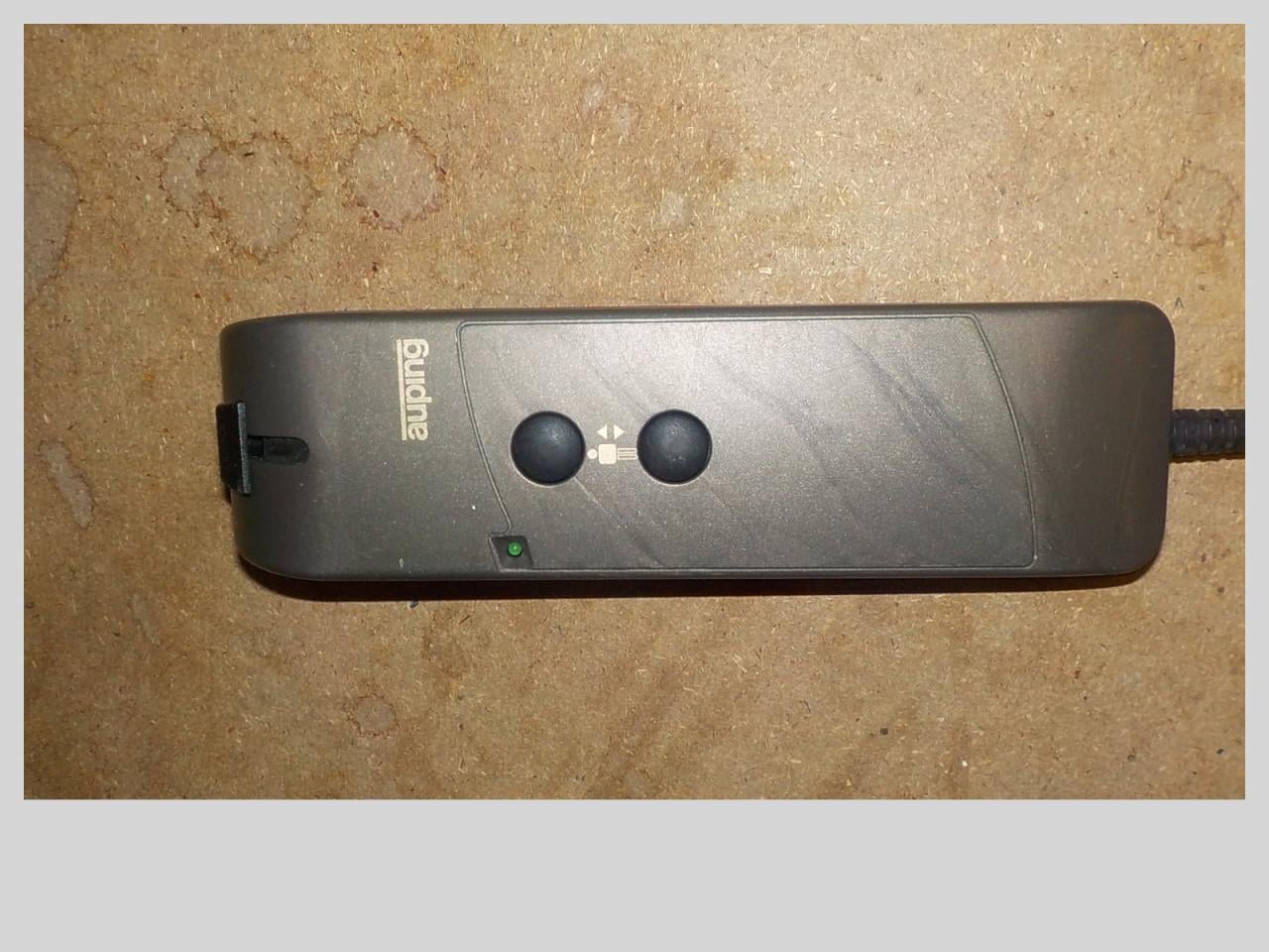 2 auping ledikanten + 2 elektrische auping spiralen + ombouw met 2 tafeltje