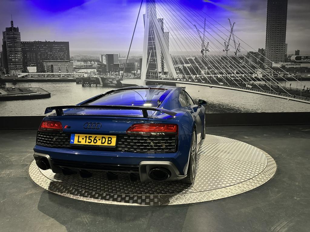 Audi R8 5.2 performance quattro 620pk *btw*b&o*keramisch*bucket seats*carbo