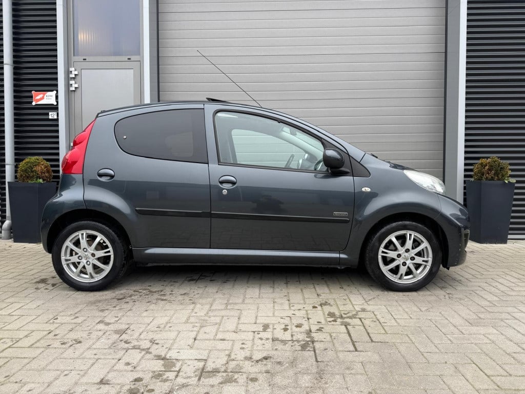Peugeot 107 1.0-12v sportium/1e eigenaar/airco/schuifdak