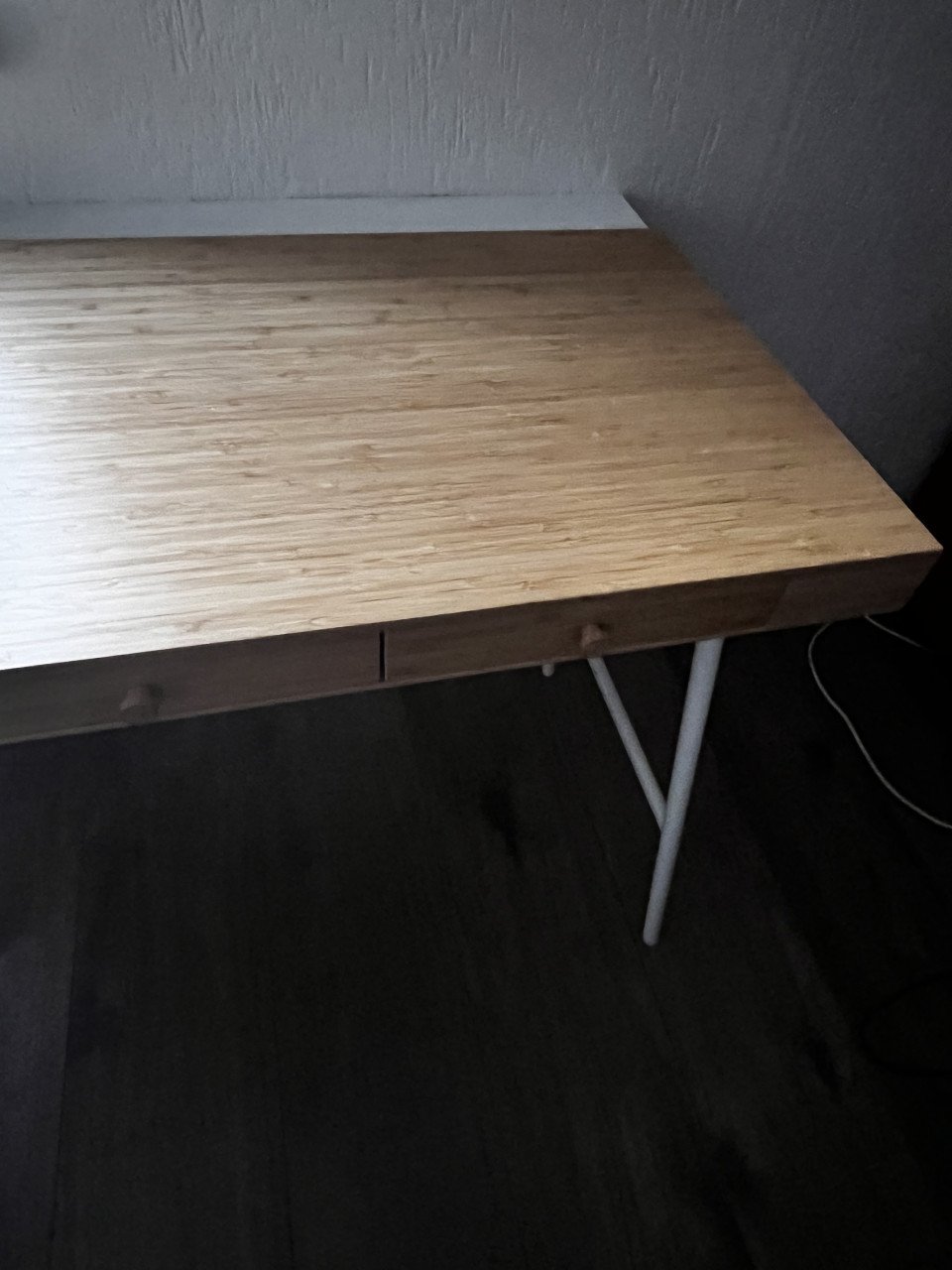 Bureau Lillasen van IKEA. Mooi, stijlvol.