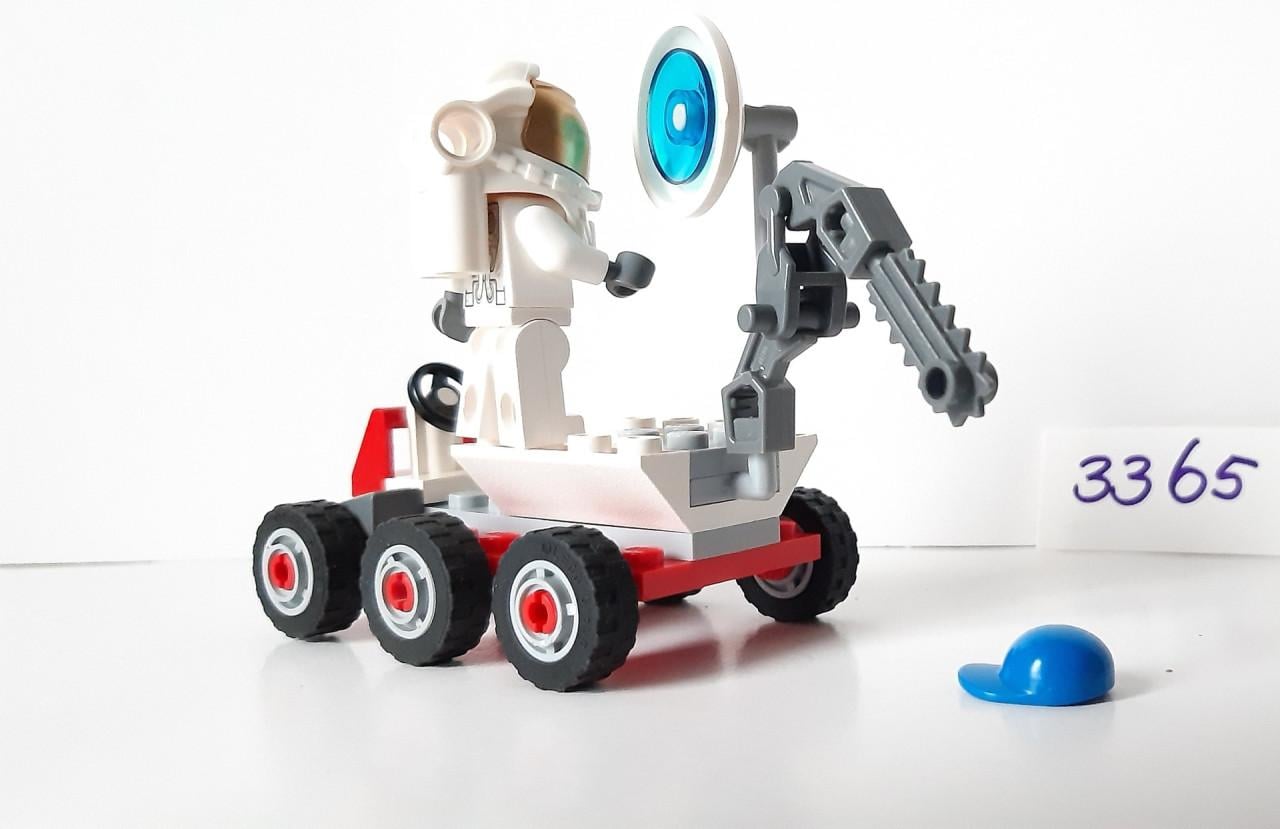 Lego space 3365: maanbuggy  Compleet met boekje, geen doos. Set is gemontee