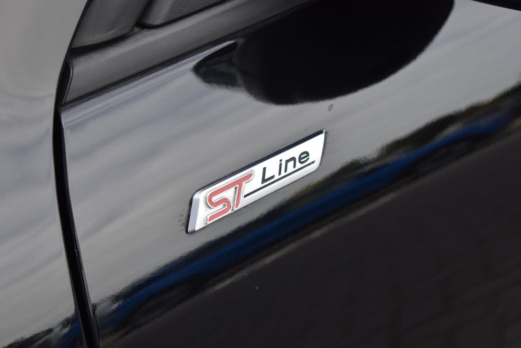 Ford Kuga 2.5 phev st-line x | climate control | cruise control | winterpak