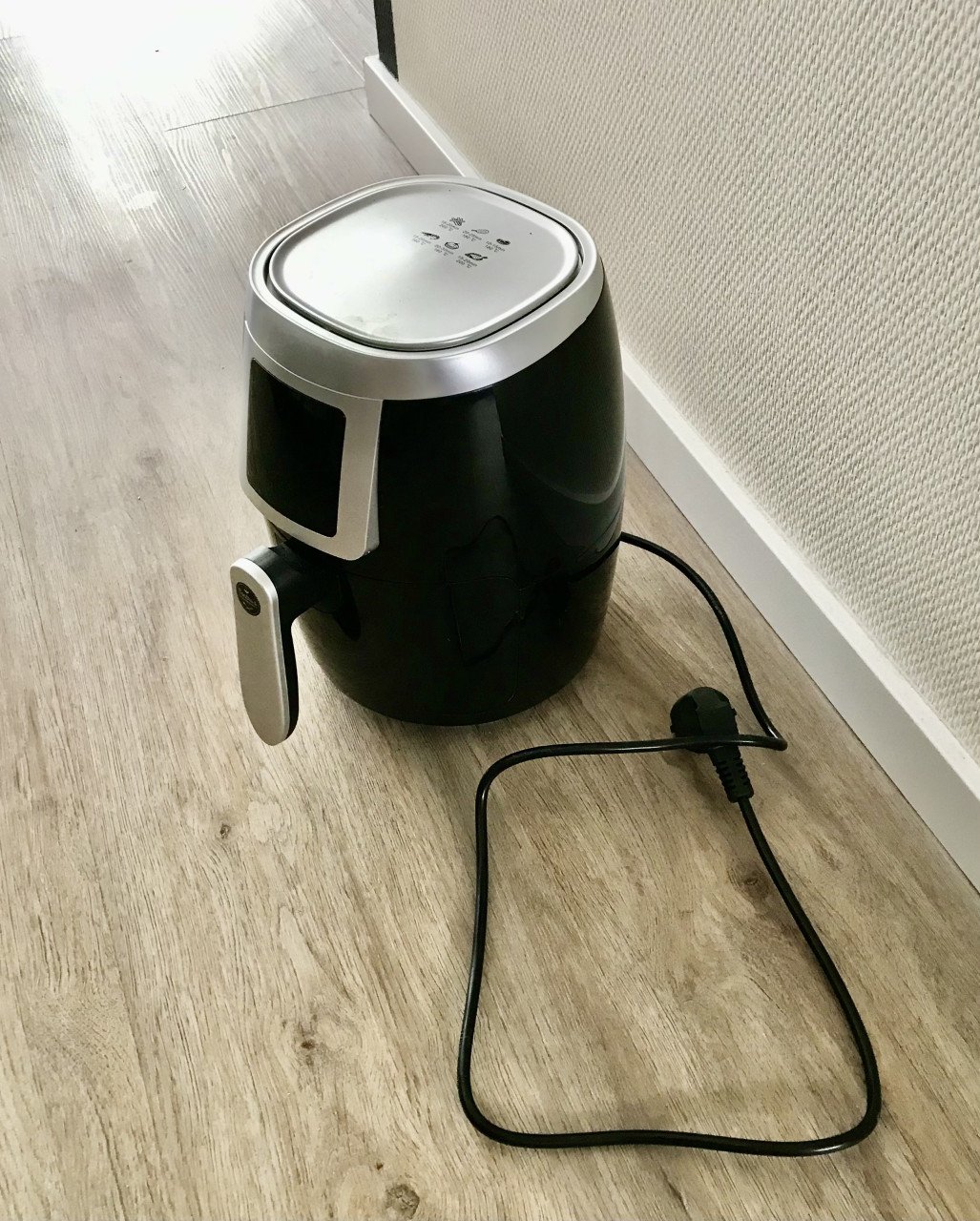 Airfryer.  …Klein en handig…iets voor op de camping