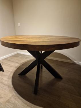 Ronde eet-tafel - mangohout