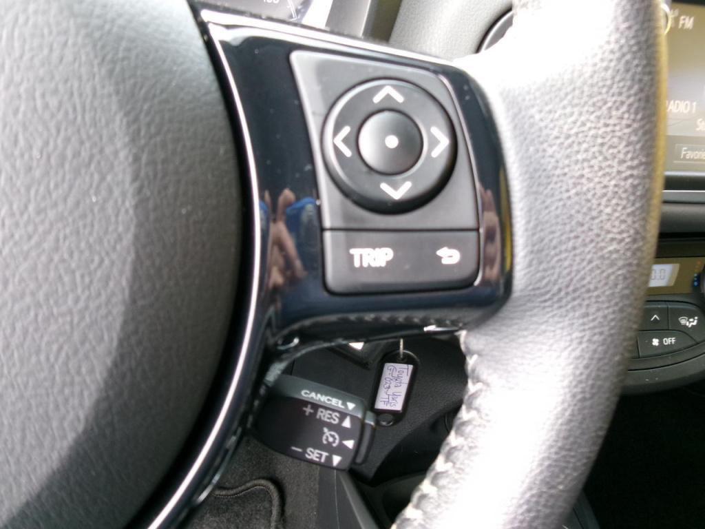 Toyota Yaris 1.5 hybrid clima, camera, multimedia, bluet.