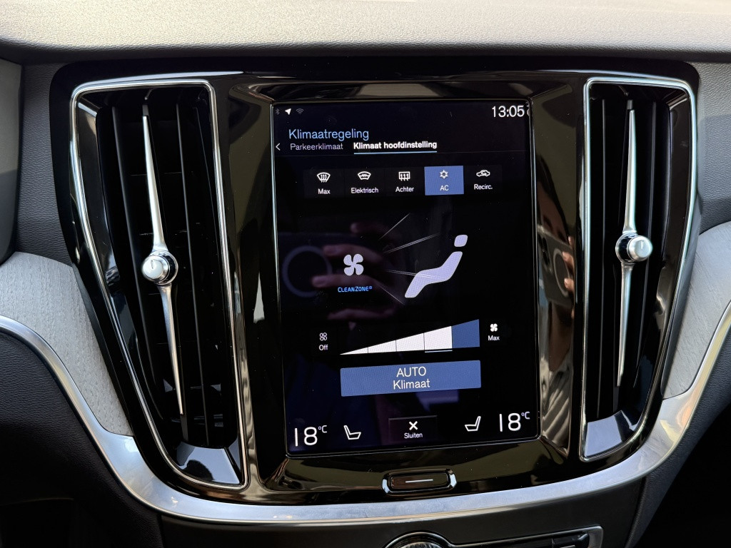 Volvo V60 b3 163pk inscription| panodak| adap.cruise| camera| leder| h&k s