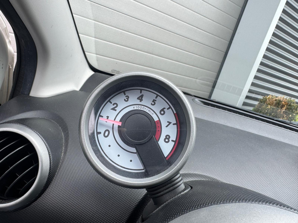 Peugeot 107 1.0-12v xs/nap/apk/airco/