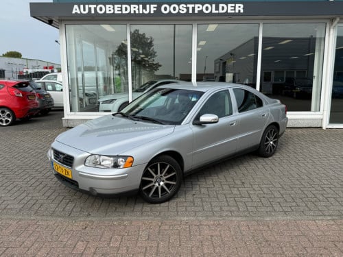 Volvo S60 2.4 momentum