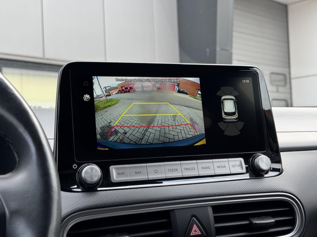 Hyundai Kona ev premium 64 kwh soh 95%, incl. accucertificaat!