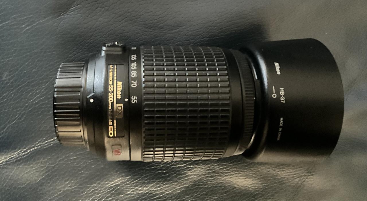 Nikon 55-200 DX vr e.d. lens