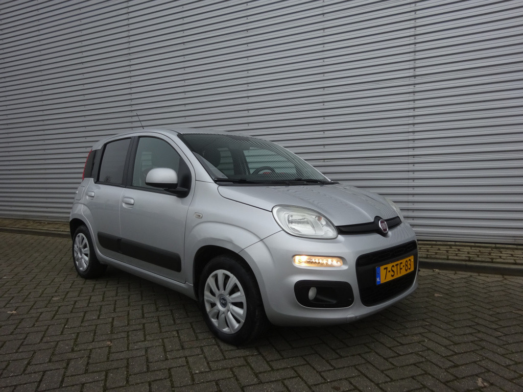 Fiat Panda 0.9 twinair lounge airco / elektr. ramen / cruise control / nap