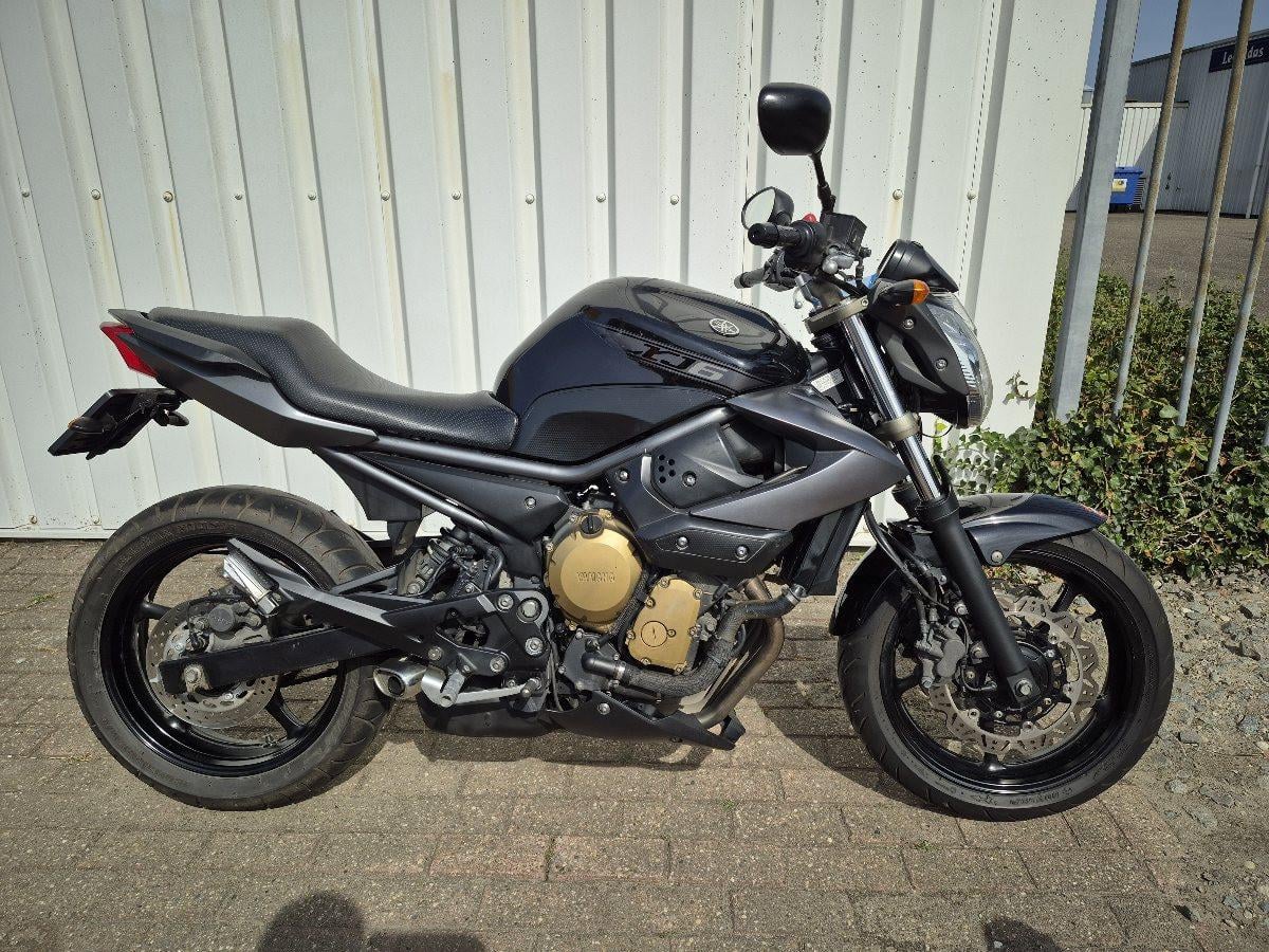 Yamaha XJ6 Naked uit 2009
