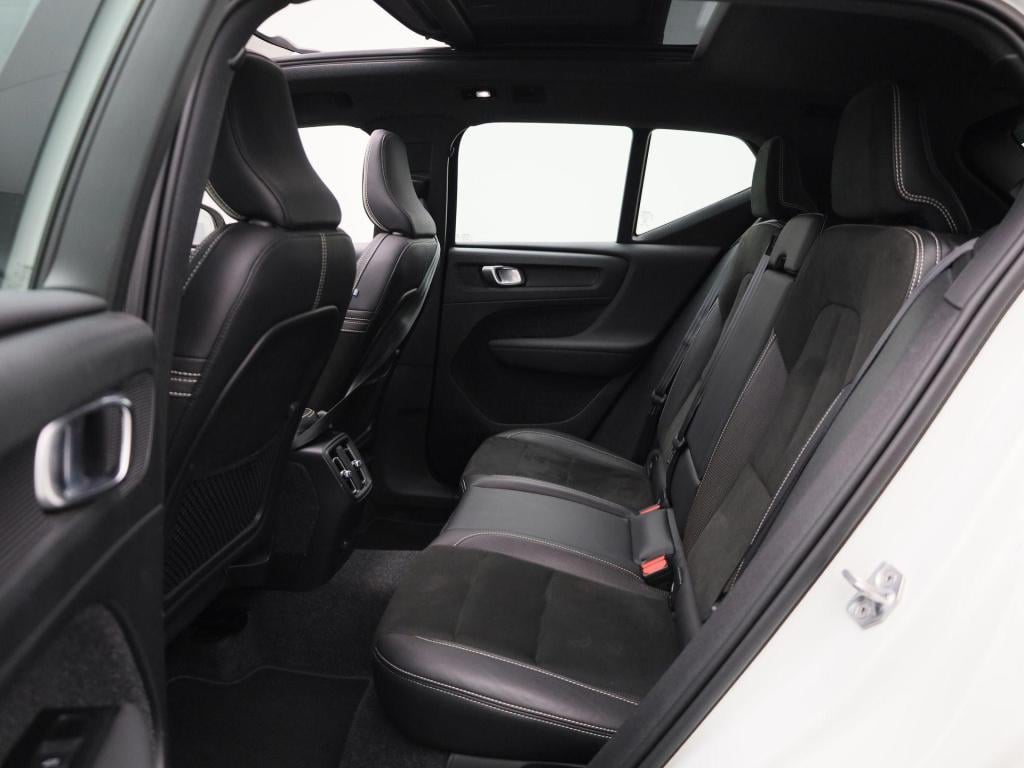 Volvo XC40 recharge p8 awd | automaat | panoramadak | apple carplay / andro