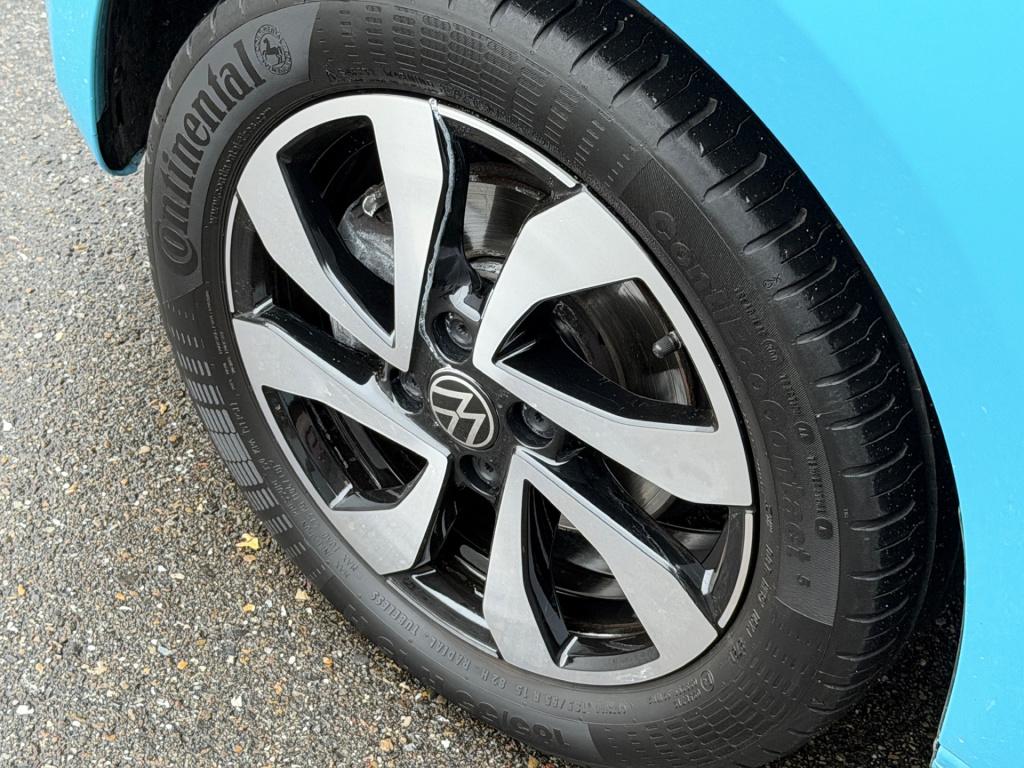 Volkswagen UP! 1.0 active 5-deurs | stoelverwarming | lichtmetalen velgen |