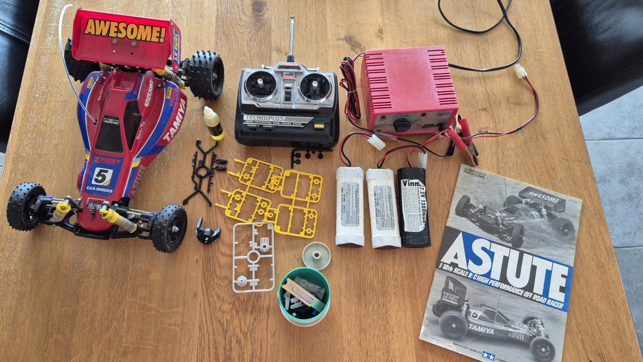 Tamiya Astute 1:10 RC modelauto