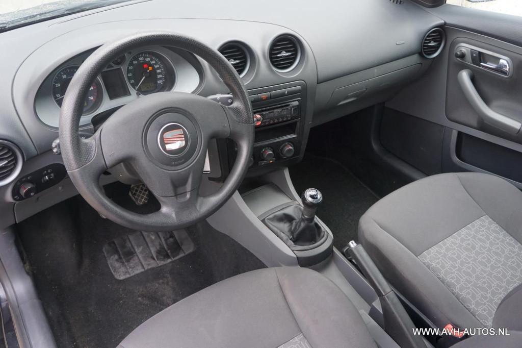 Seat Ibiza 1.4-16v trendstyle