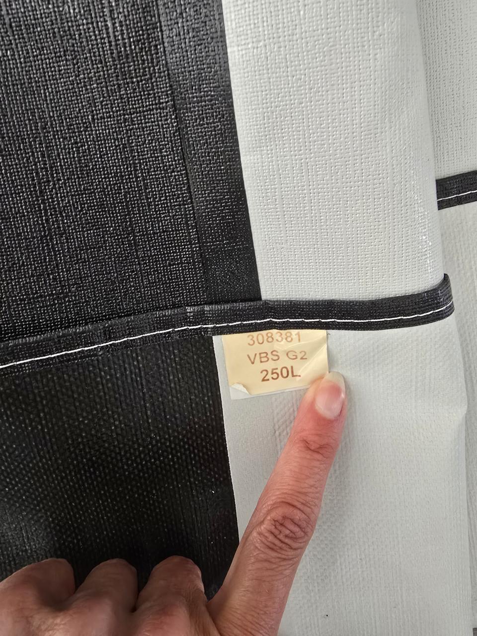 Thule view blocker